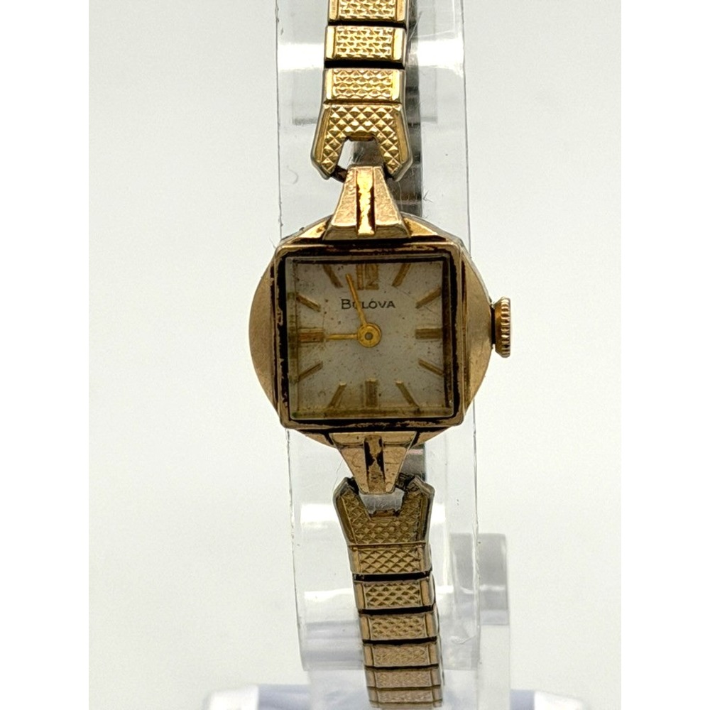 Vintage Bulova M8 Ladies 17 Jewel Watch 10K RGP Bezel Runs Gold Tone